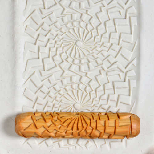 BHR-051 Big Hand Roller – Zig Zag Spiral