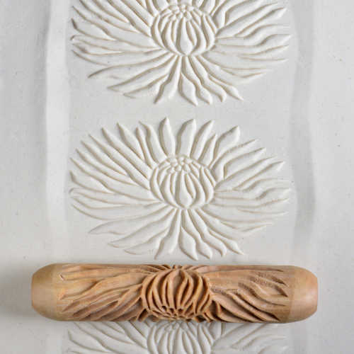BHR-071 Big Hand Roller – Blooming Chrysanthemum