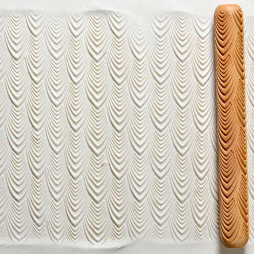 LHR-013 Long Hand Roller – Feathers