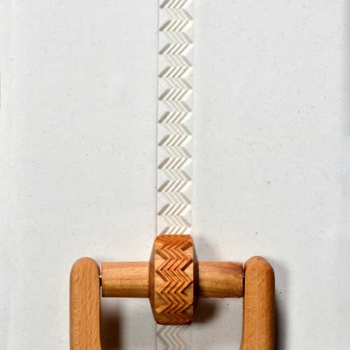 RS-004 Small Handle Roller &#8211; 4 Zigzag