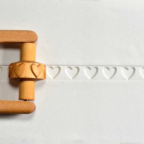 RS-012 Small Handle Roller &#8211; Hearts
