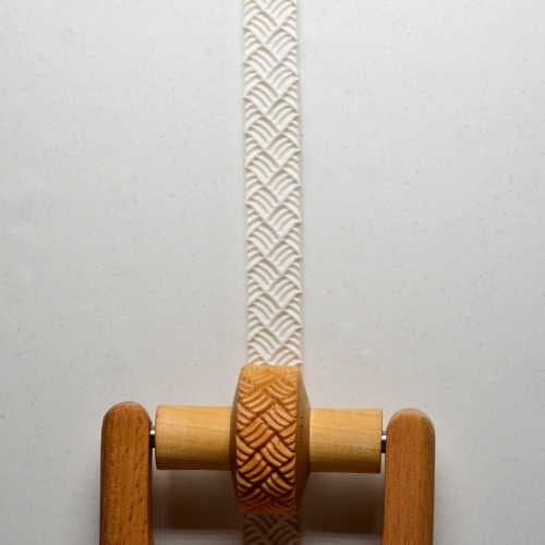 RS-016 Small Handle Roller – Basket Weave