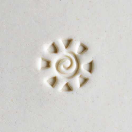 Scs-120 Small Round Stamp &#8211; Spiral Sun