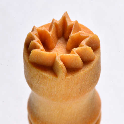 Scs-054 Small Round Stamp – Maple Leaf Outline