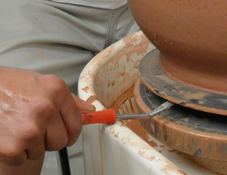 Bat Lifter by Xiem Tools - Great White North Pottery Supplies
