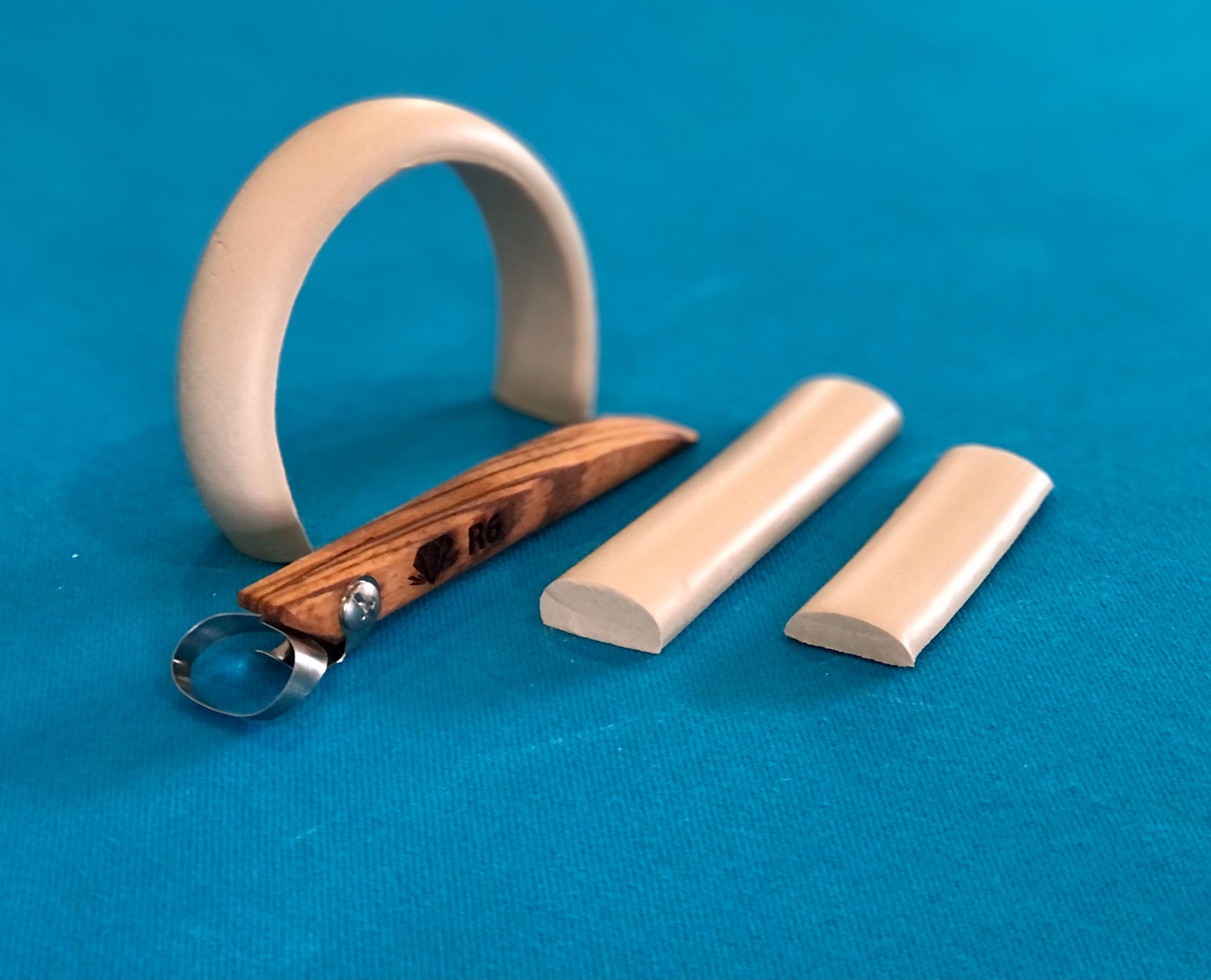 R6 Oval Handheld Clay Extruder - Great White North Pottery Supplies